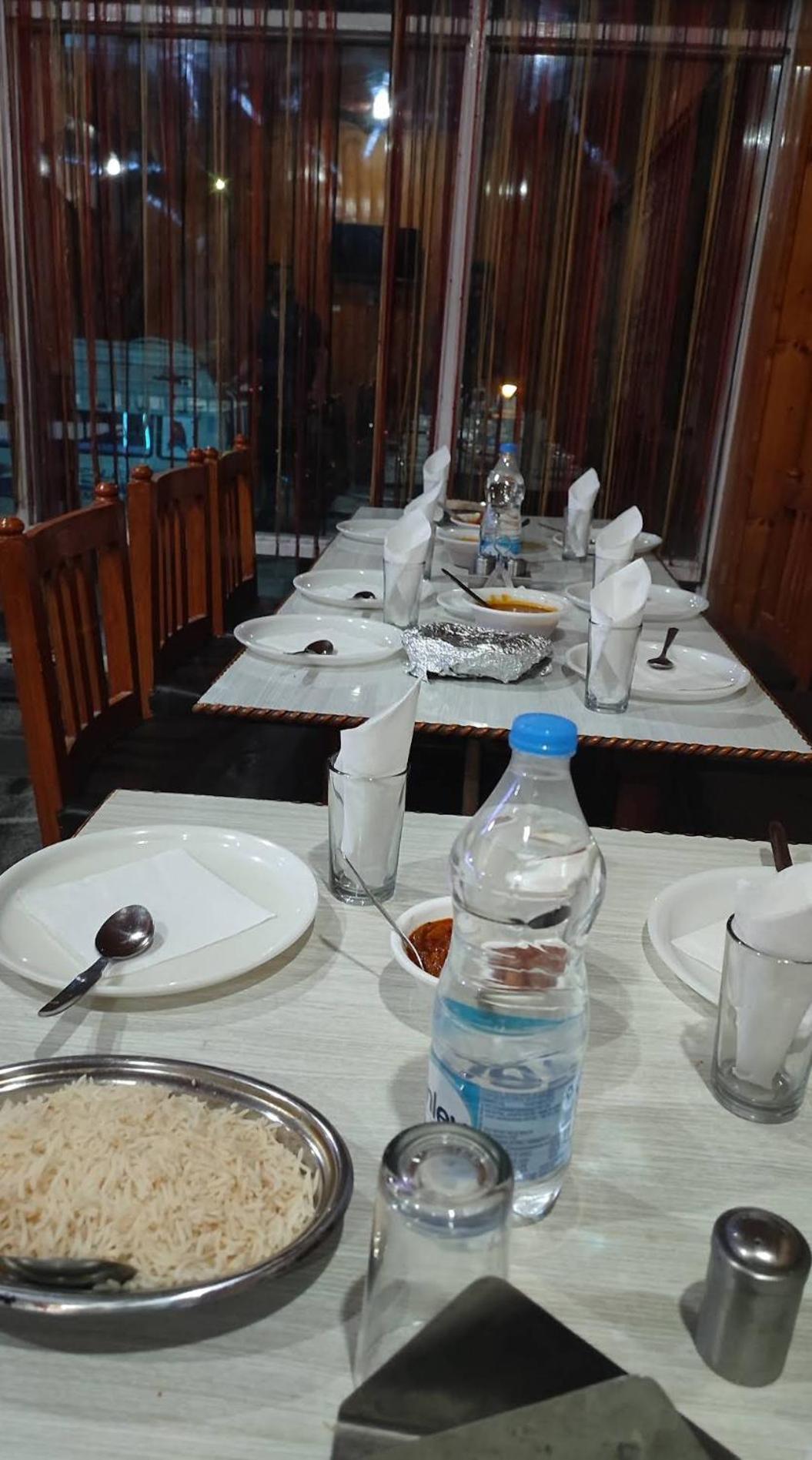 New Zum Zum Hotel & Restaurant Srīnagar エクステリア 写真